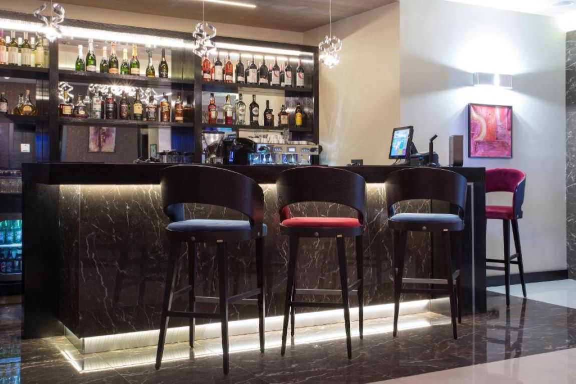 Hotel Old Town-Bar.jpg