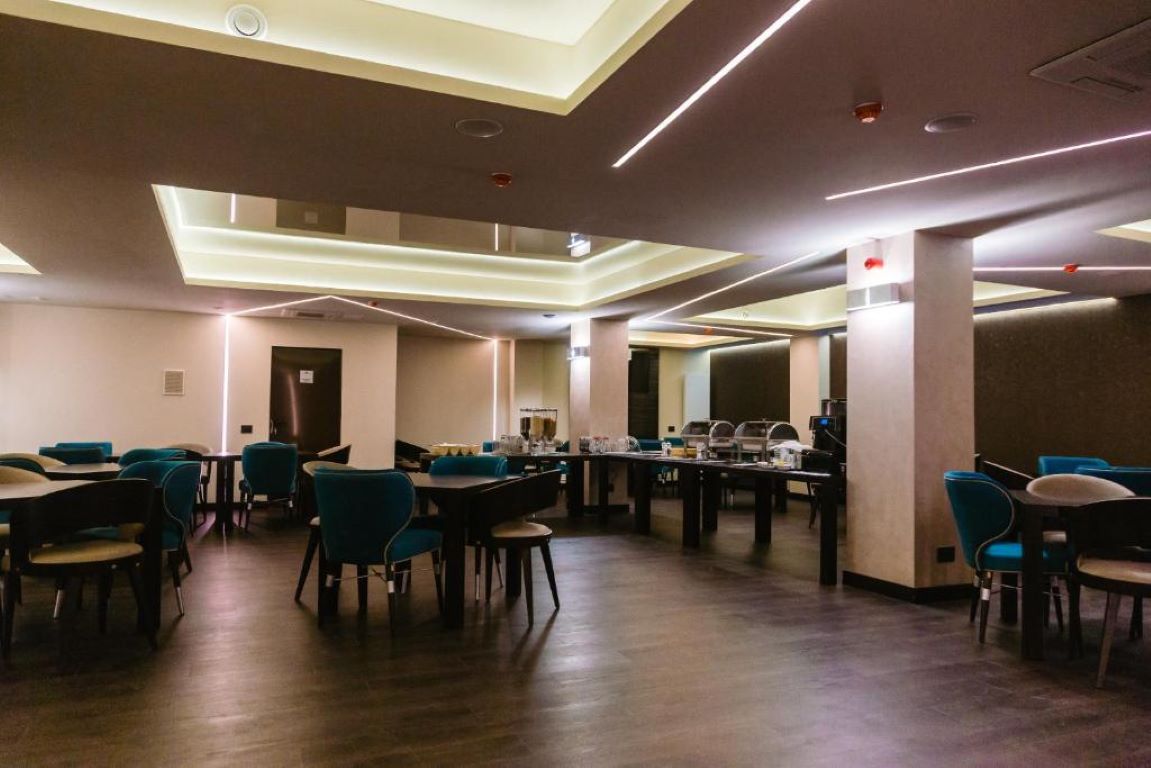 Hotel Old Town-Restoran.jpg