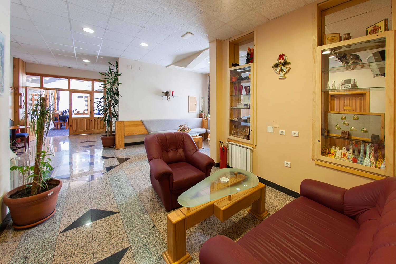 Hotel Kristal-Enterijer hotela.jpg