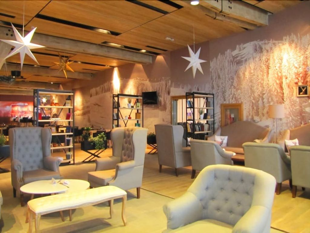 Aparthotel Vucko-Poslasticarnica.jpg
