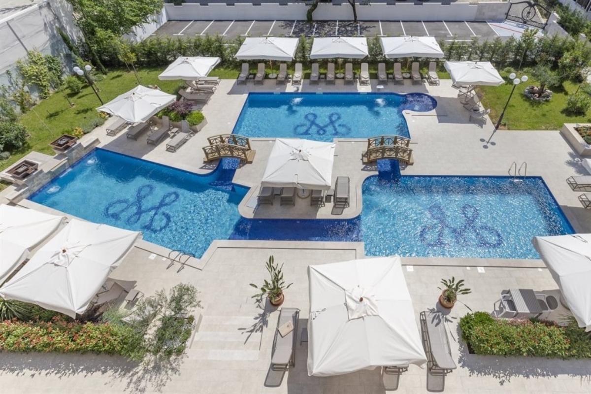 Boutique Hotel Momentum by Aycon izgled bazena.jpg