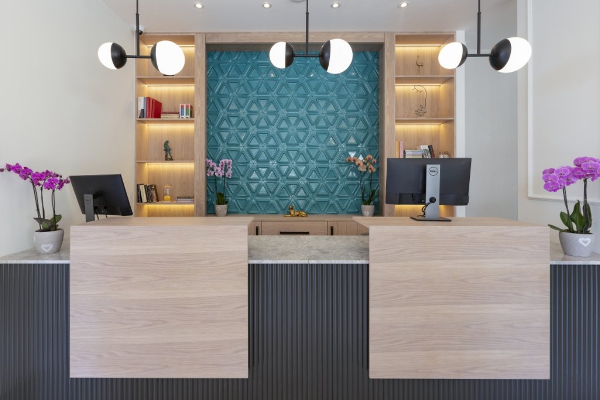 Boutique Hotel Momentum by Aycon recepcija.jpg