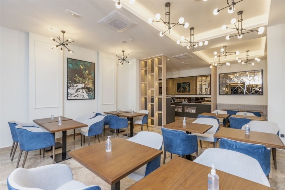Boutique Hotel Momentum by Aycon restoran.jpg