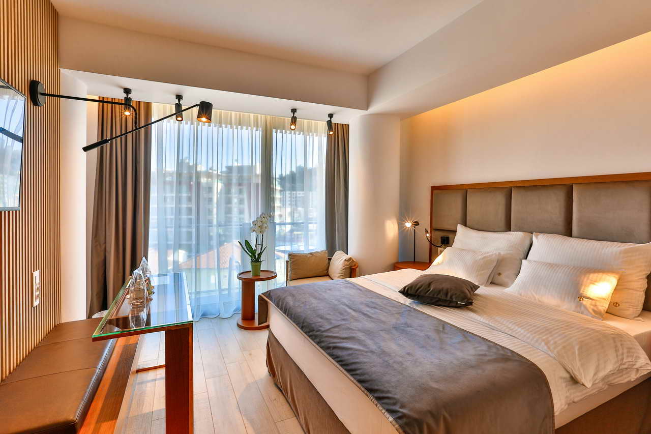 Hotel Fagus by Aycon standardna dvokrevetna soba.jpg