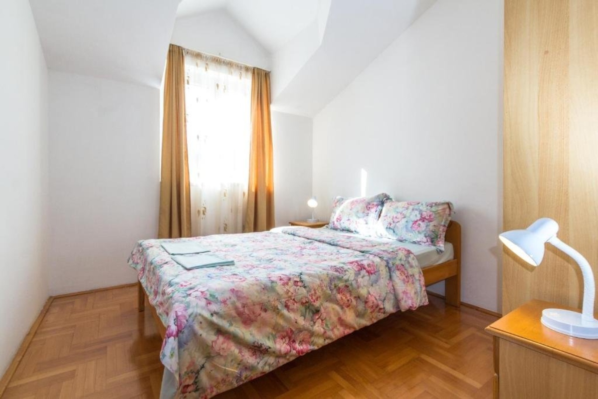 Apartments Elena izgled apartmana sa dve spavaće sobe.jpg