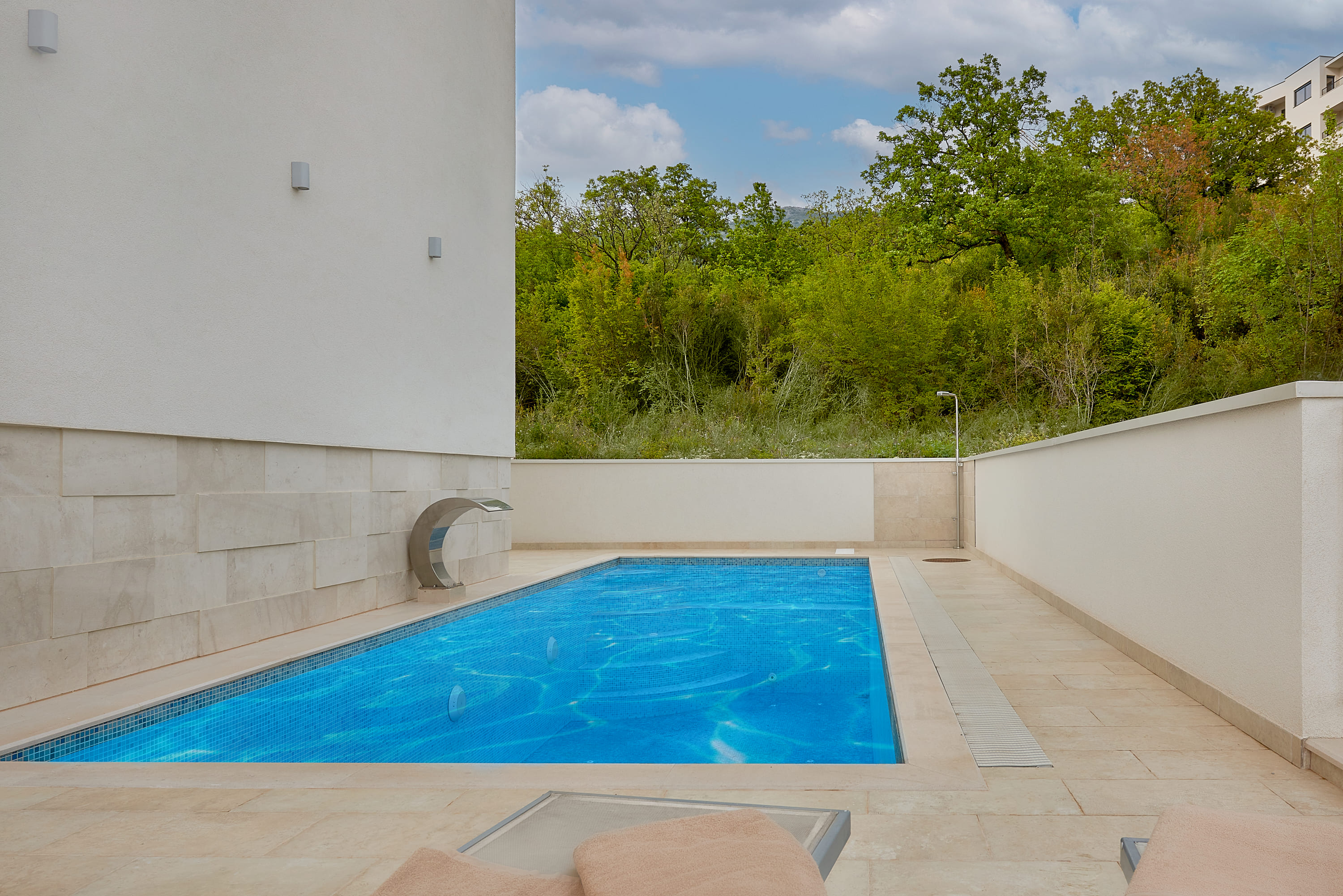 Hotel Laimar izgled bazena.jpg