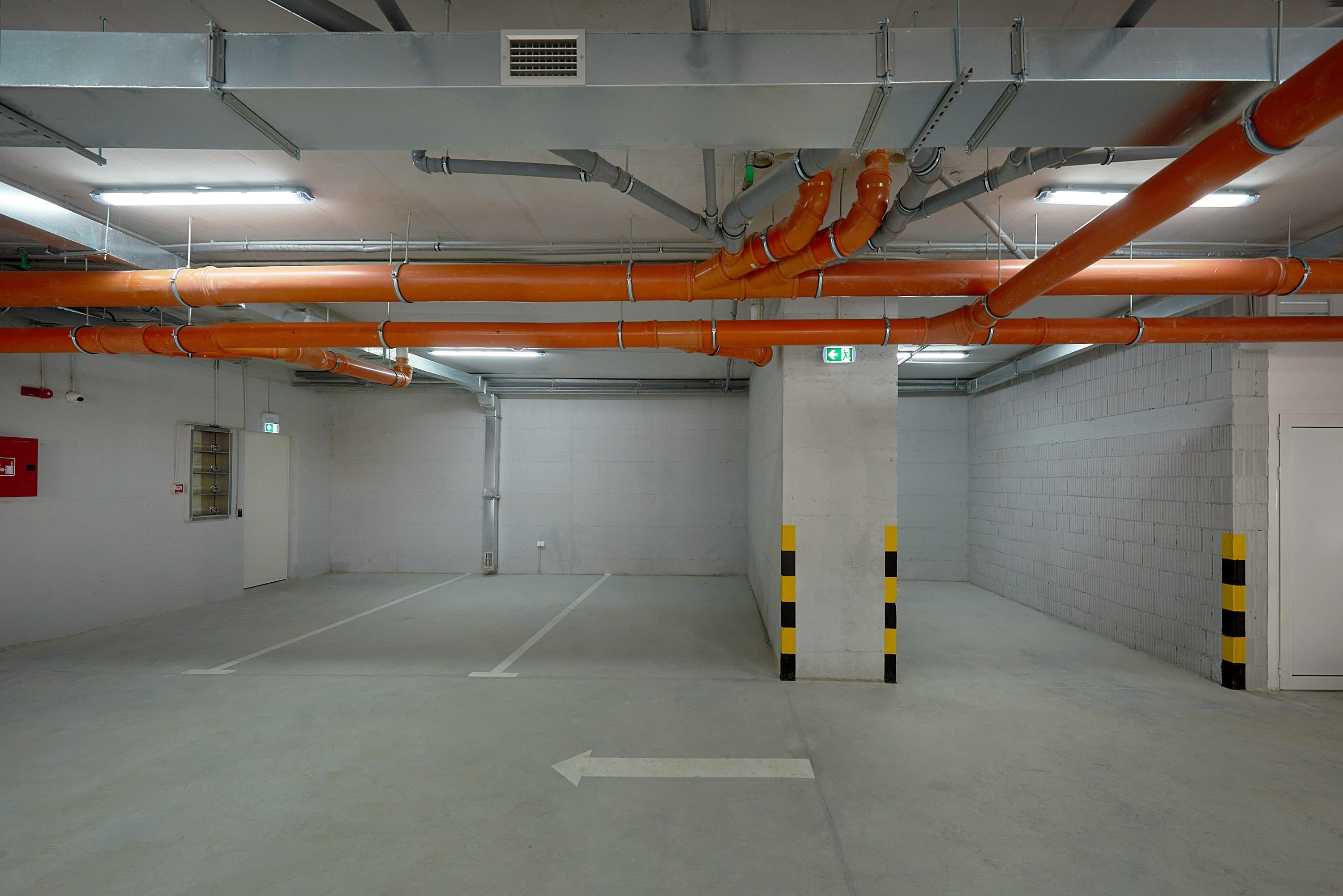 Hotel Laimar parking.jpg