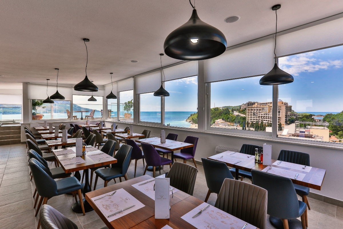 Hotel Lusso Mare izgled restorana.jpg
