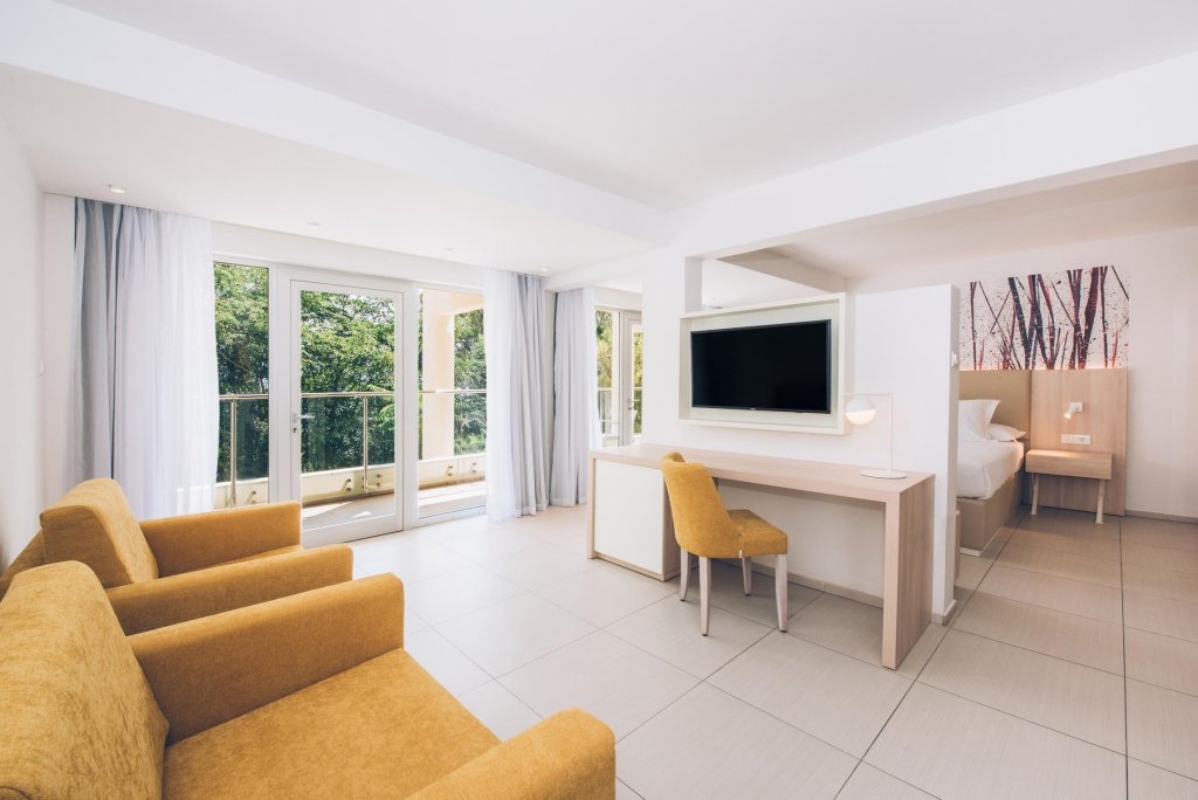 Iberostar Herceg Novi Hotel junior apartman.jpg