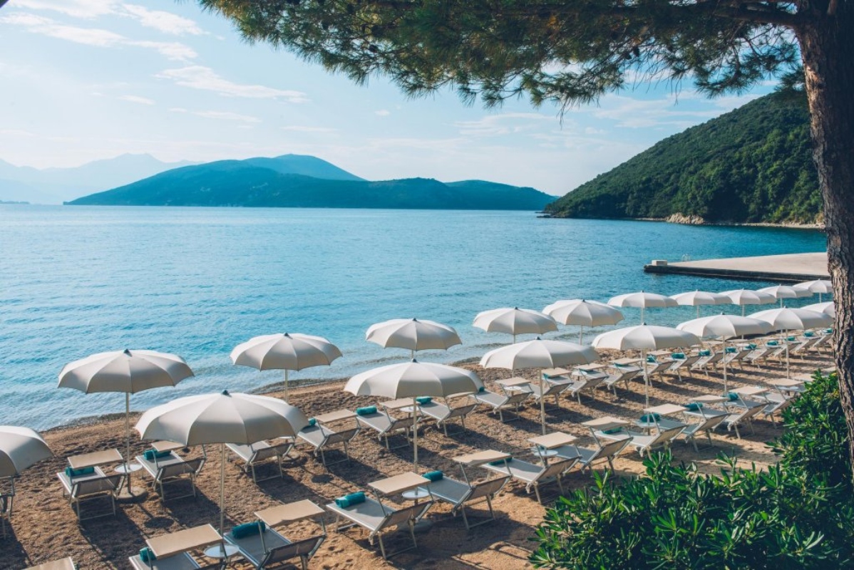 Iberostar Herceg Novi Hotel plaža.jpg