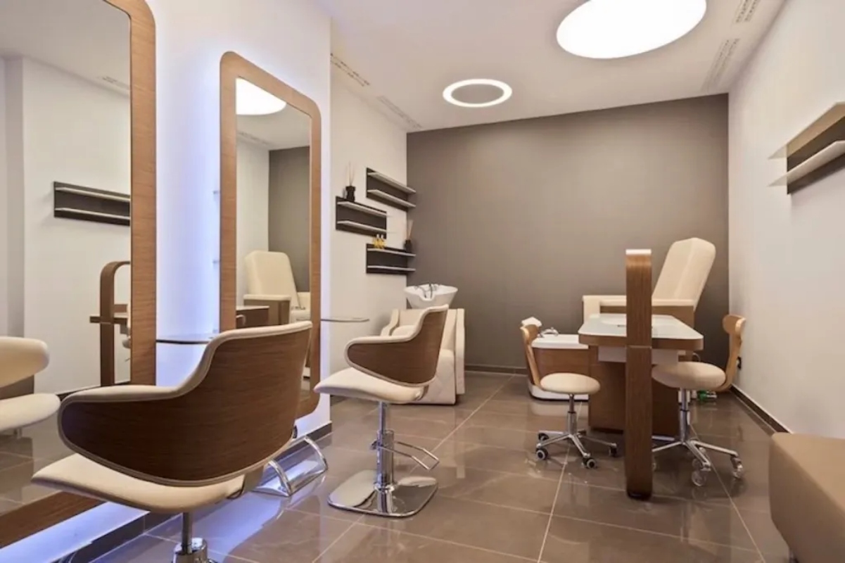 Hotel Ami Budva spa centar.jpg
