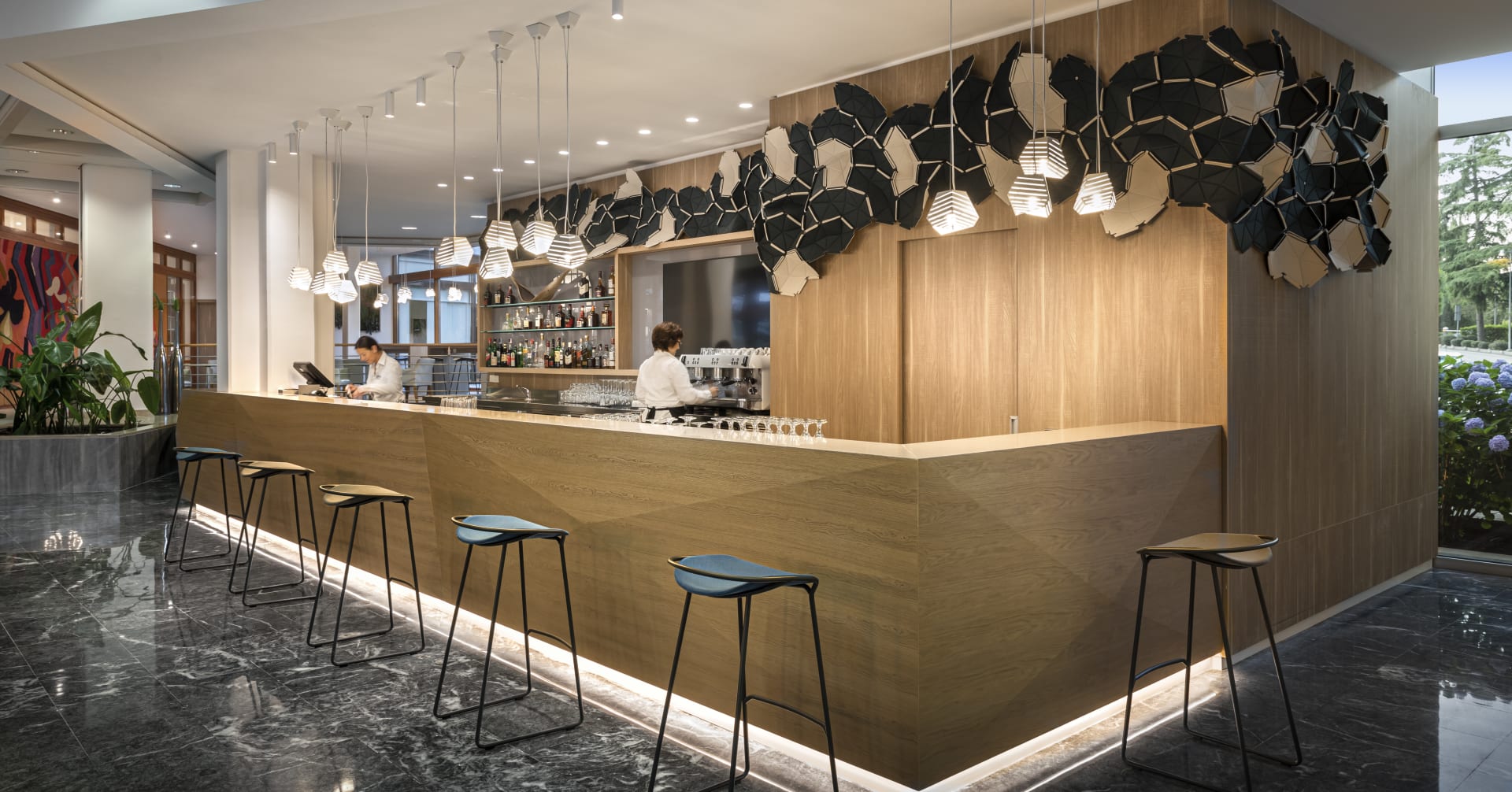 Eden Hotel by Maistra Collection-Aperitiv bar.jpg