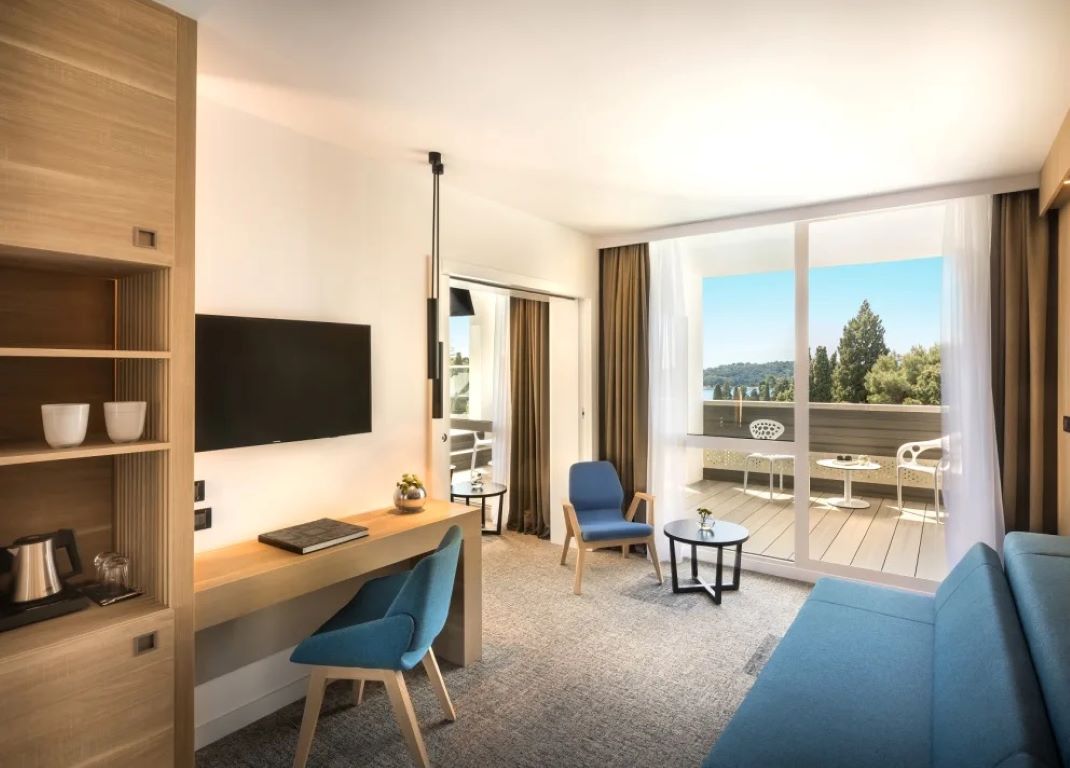 Eden Hotel by Maistra Collection-Eden deluxe suite.jpg