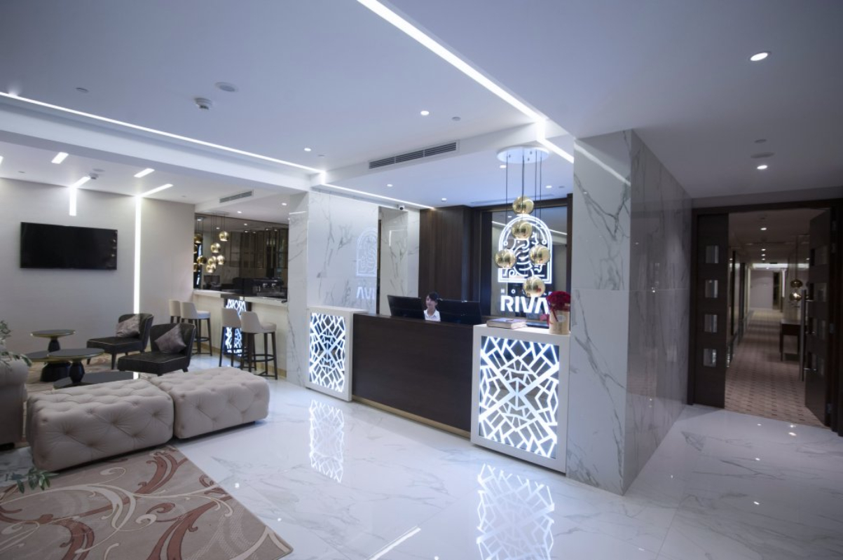Riva hotel recepcija.jpg