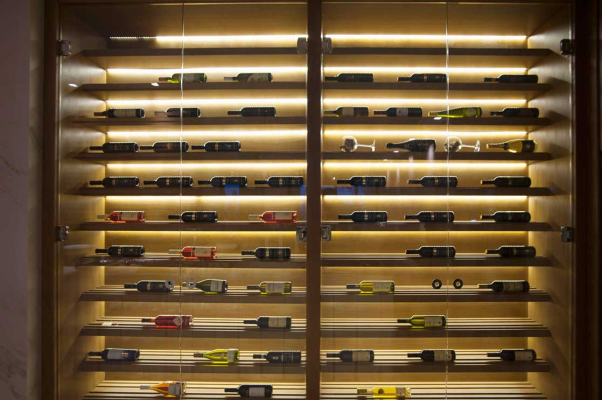 Riva hotel vinarija.jpg