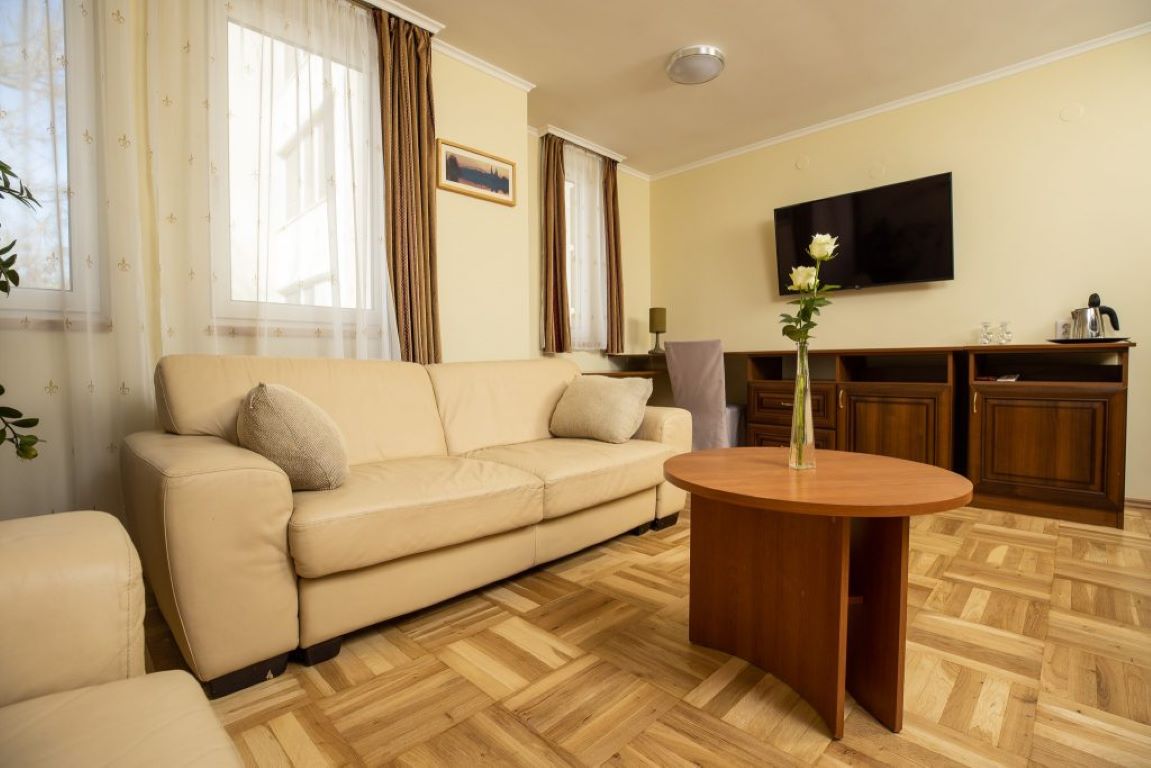 hotel dom-dnevni boravak.jpg
