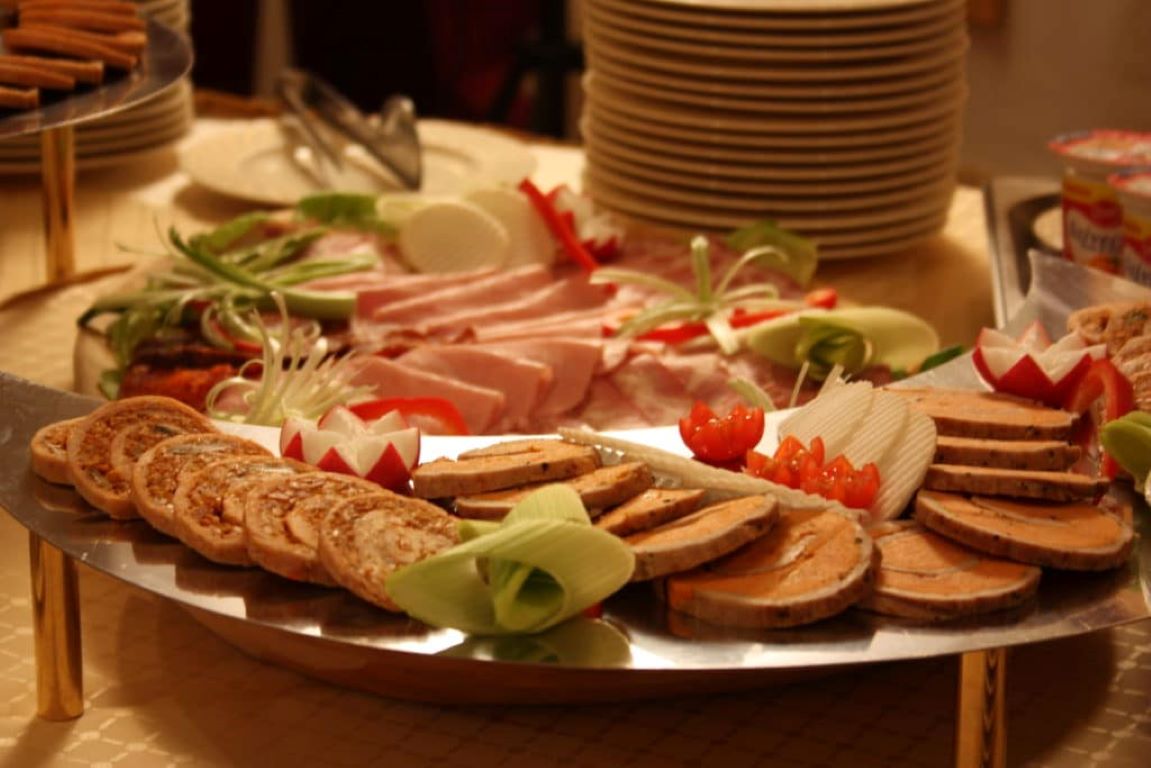 hotel dom-švedski sto.jpg