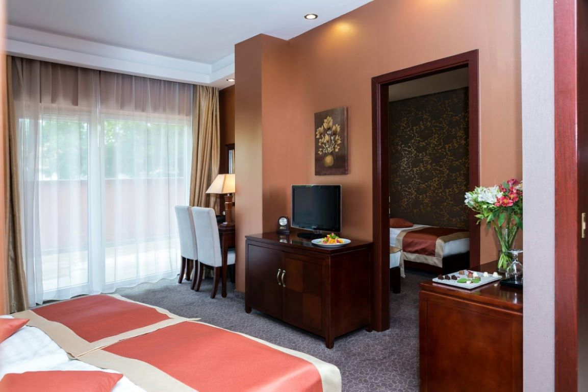 hotel colloseum-deluxe room odvojene sobe.jpg