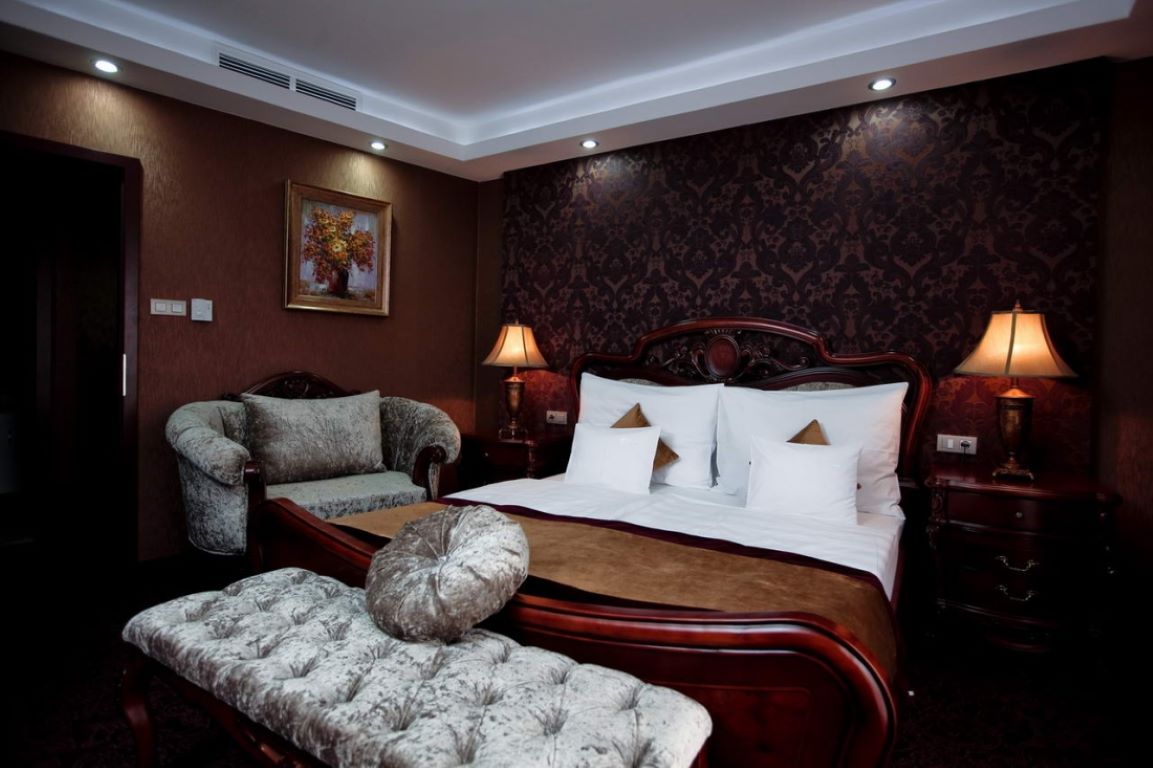 hotel colloseum-presidental suite-spavaća soba.jpg
