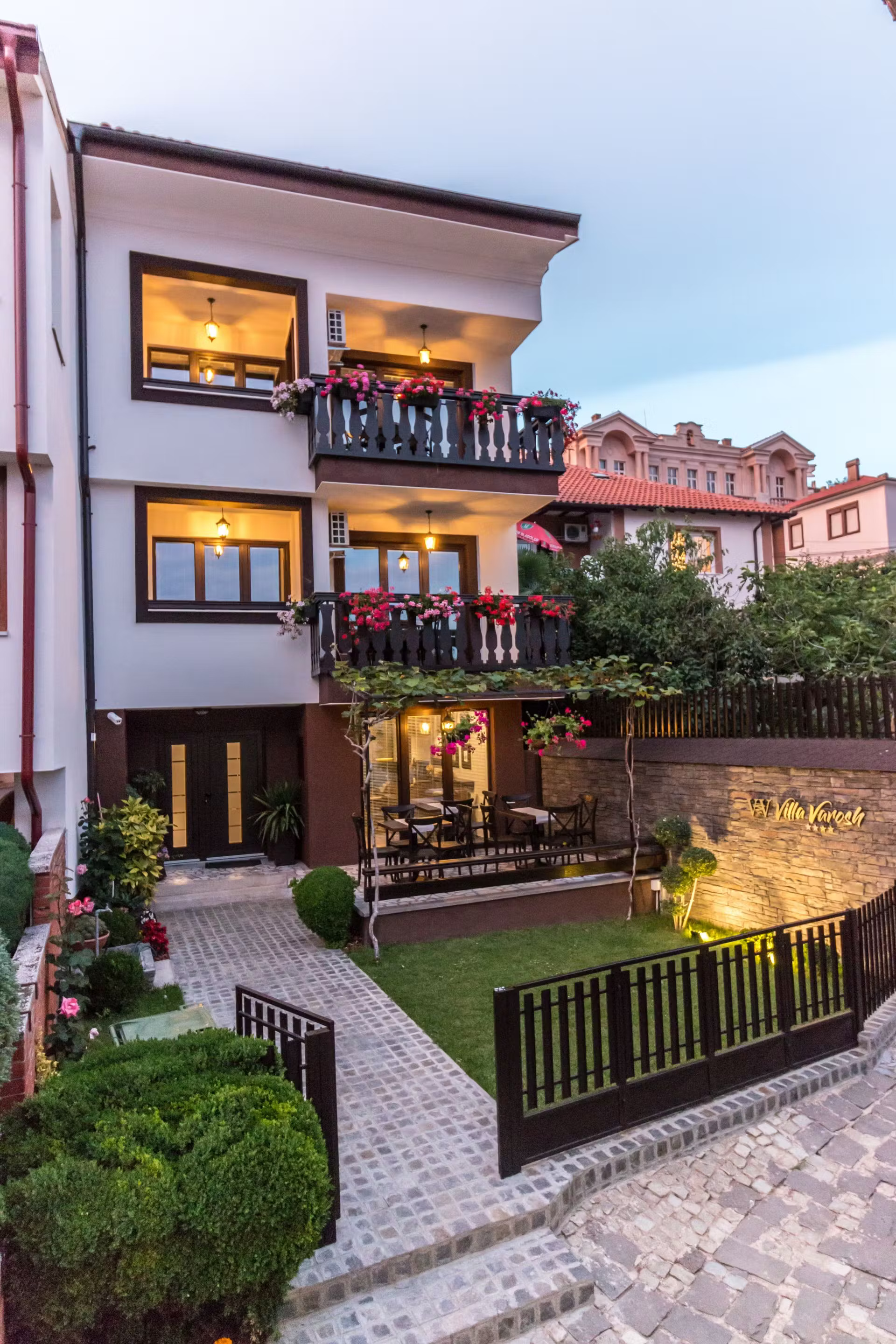 Villa Varosh-Hotel spolja.jpg
