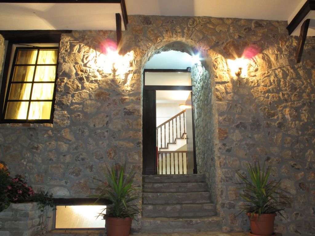 Villa & Winery Mal Sveti Kliment-Ulaz u objekat.jpg