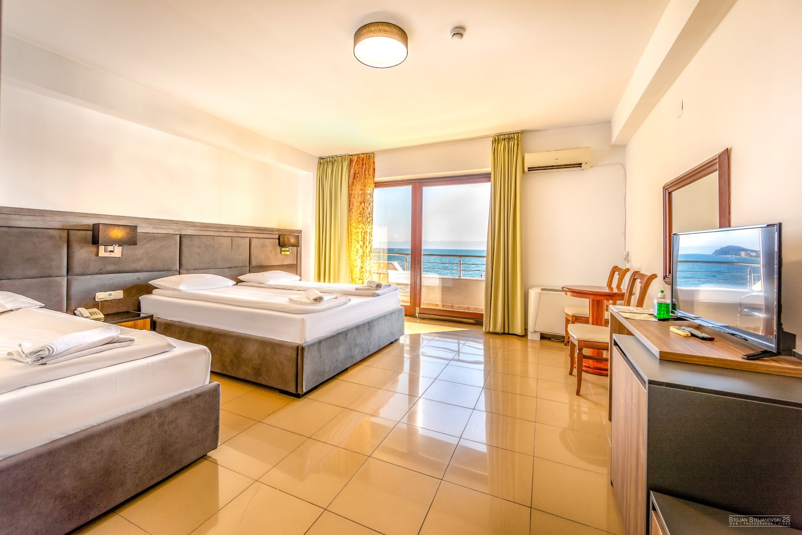 Tino Hotel Ohrid-Trokrevetna soba.jpeg