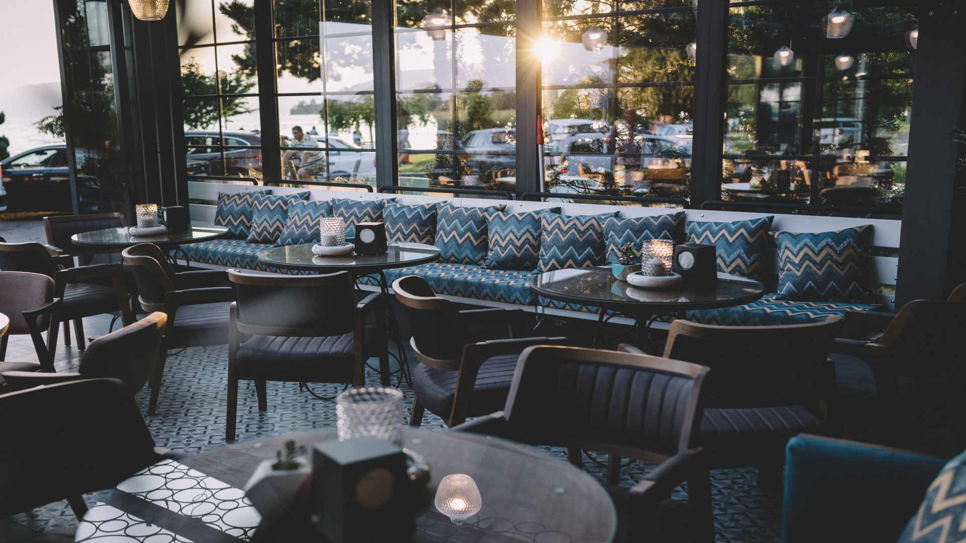 SU Hotel-Bar.jpg