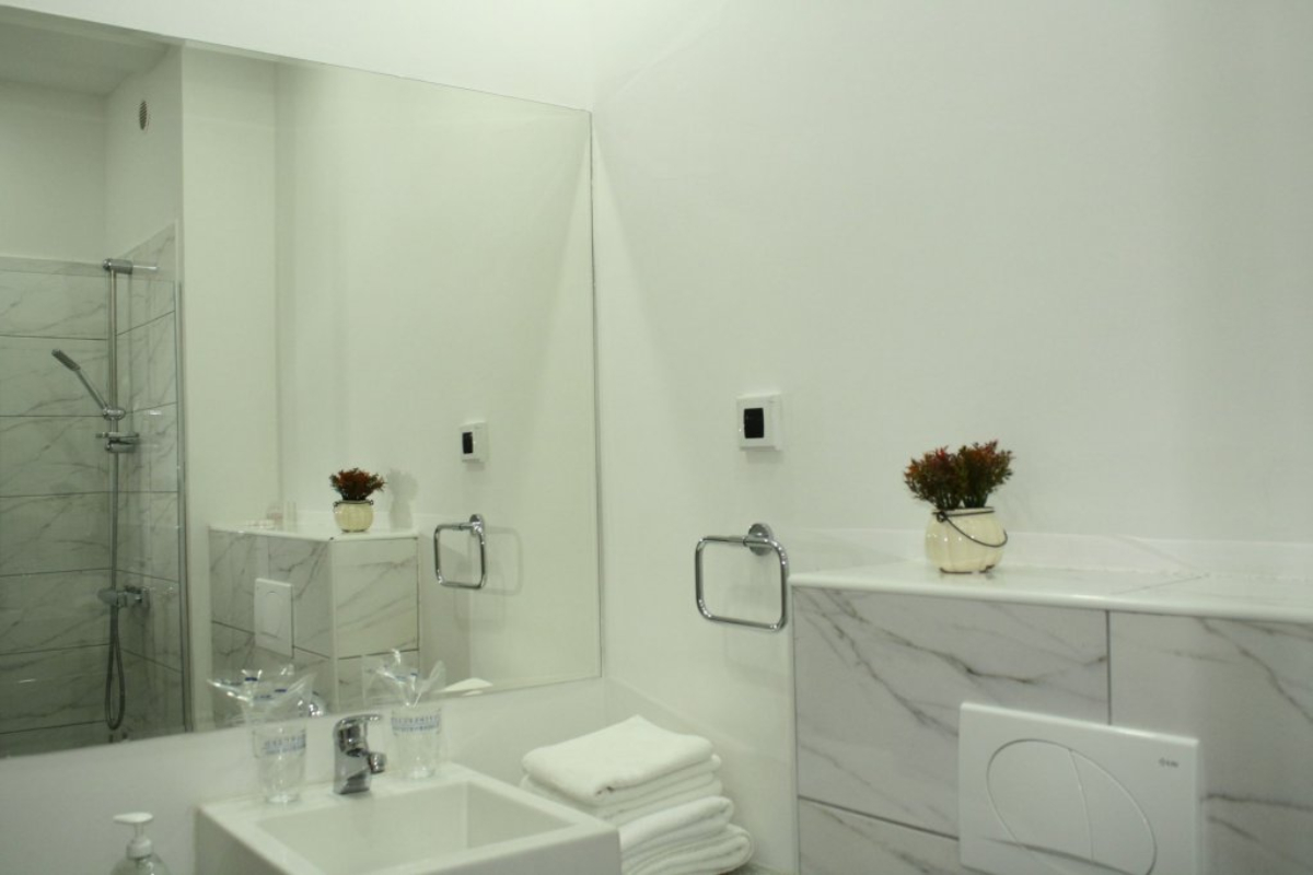 Hotel Danica kupatilo.jpg