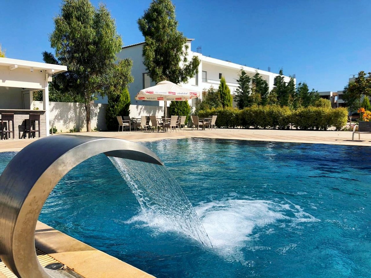 Perla luxury izgled bazena.jpg