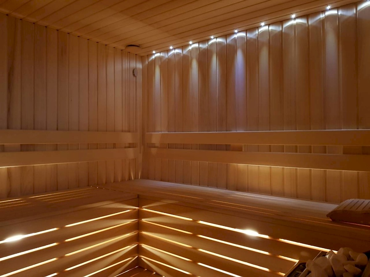 Perla luxury sauna.jpg