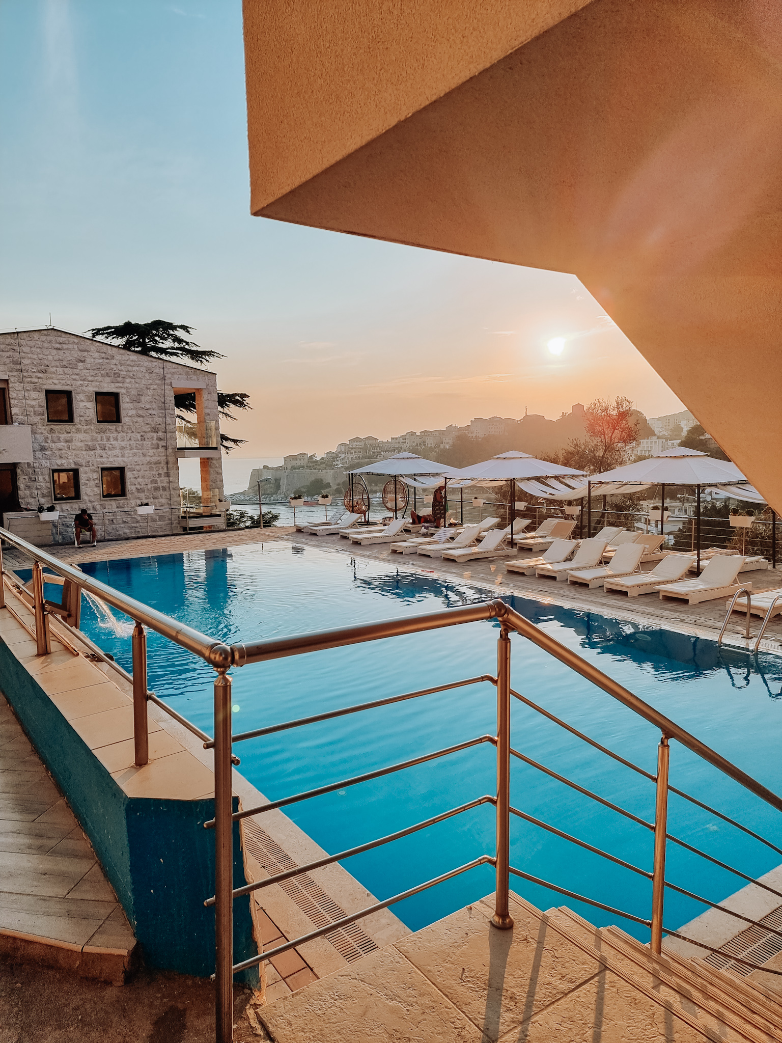 Hotel Mediteran bazen.jpg