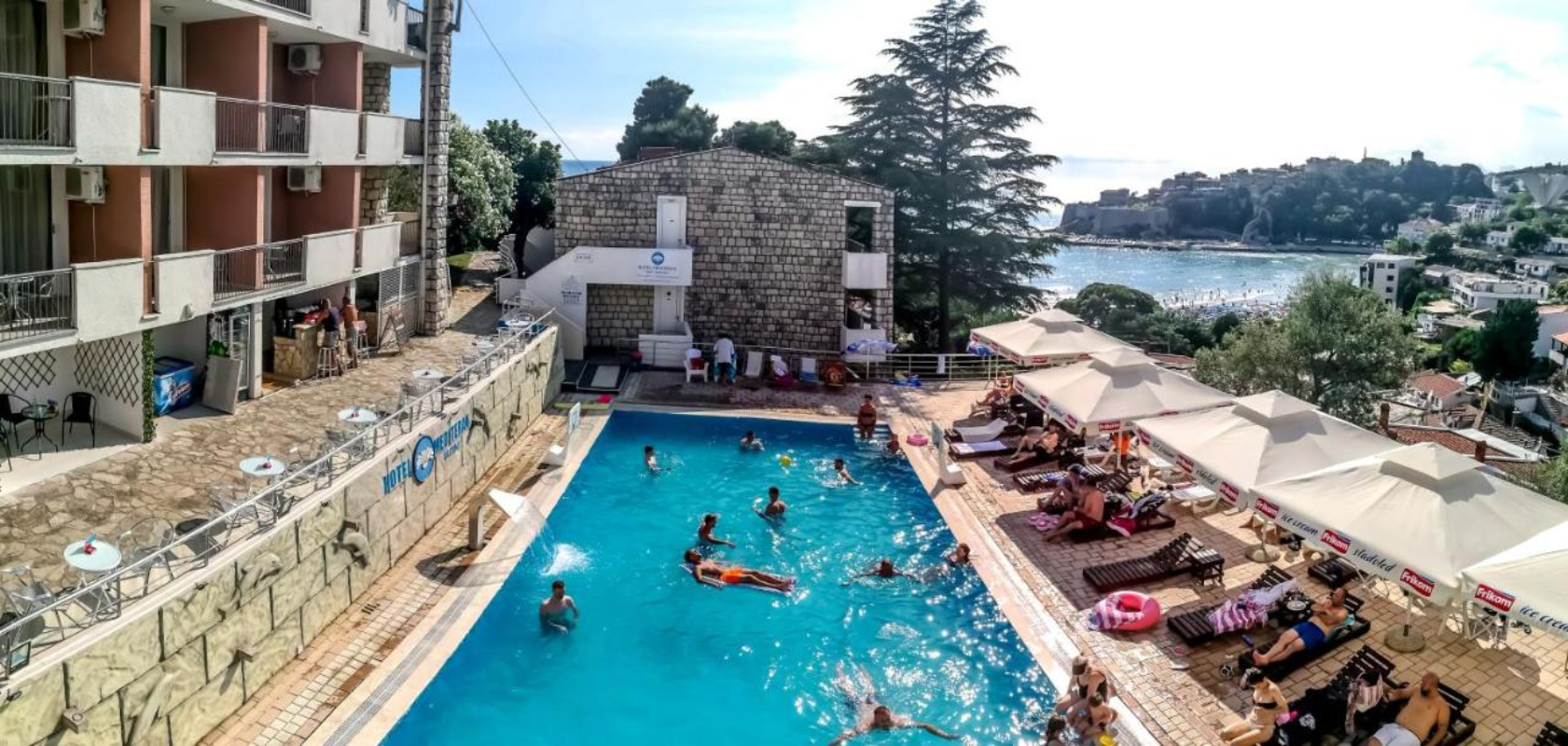 Hotel Mediteran spoljni izgled.jpg
