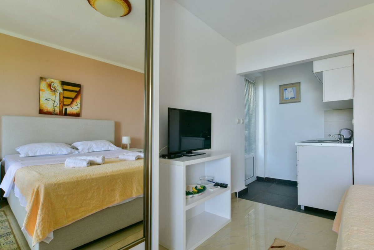 Apartments Kentera studio.jpg
