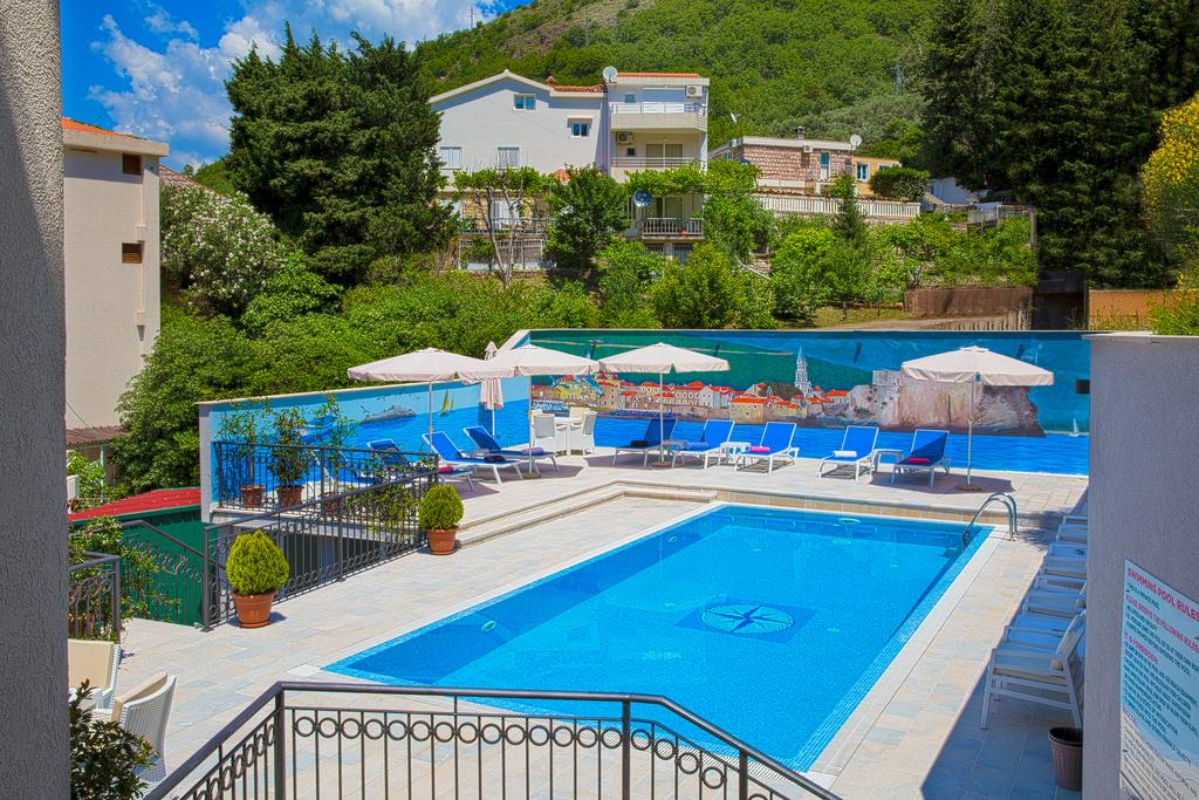 Apartments Jovan dvorište.jpg
