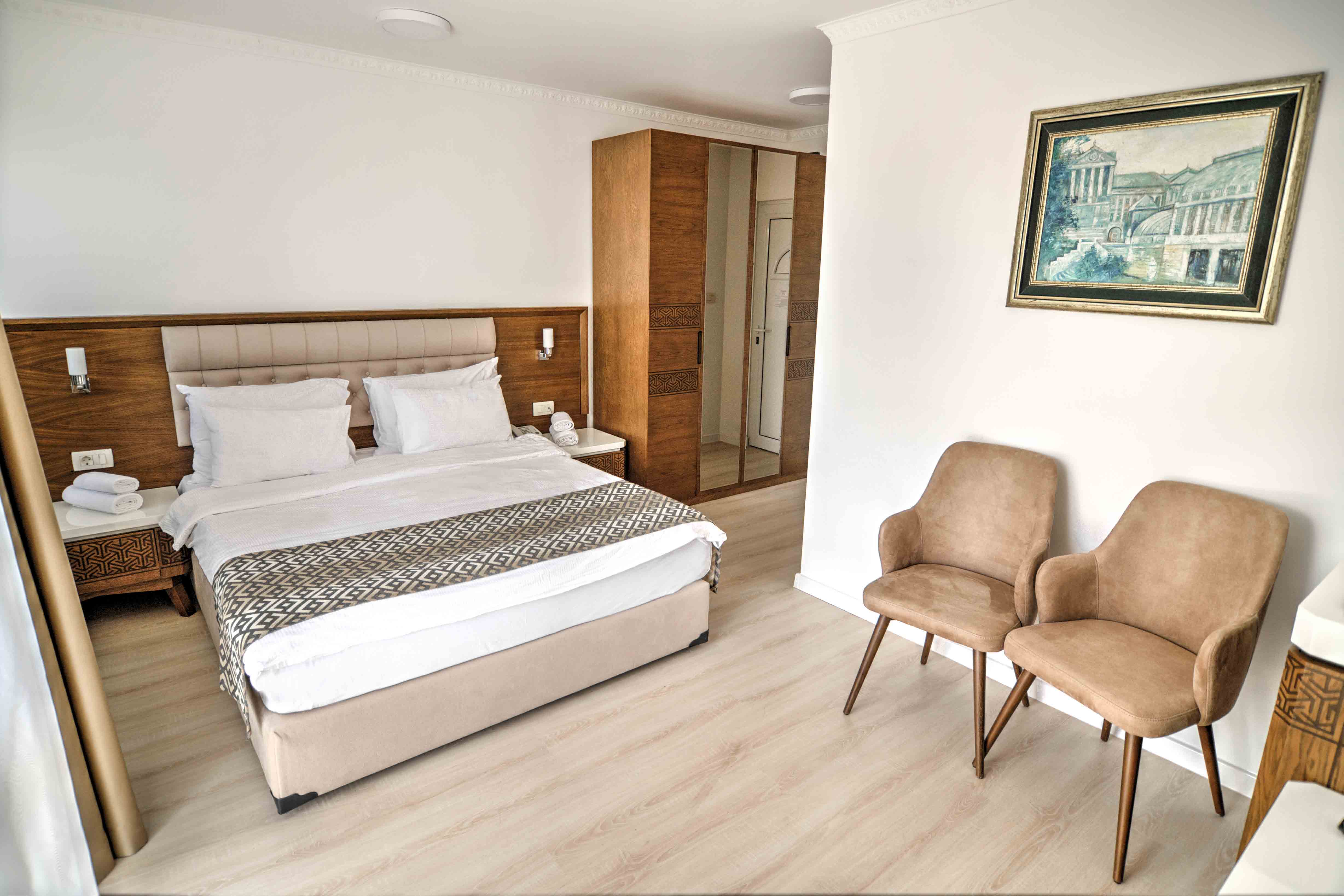 Hotel Adrović izgled studia.jpg