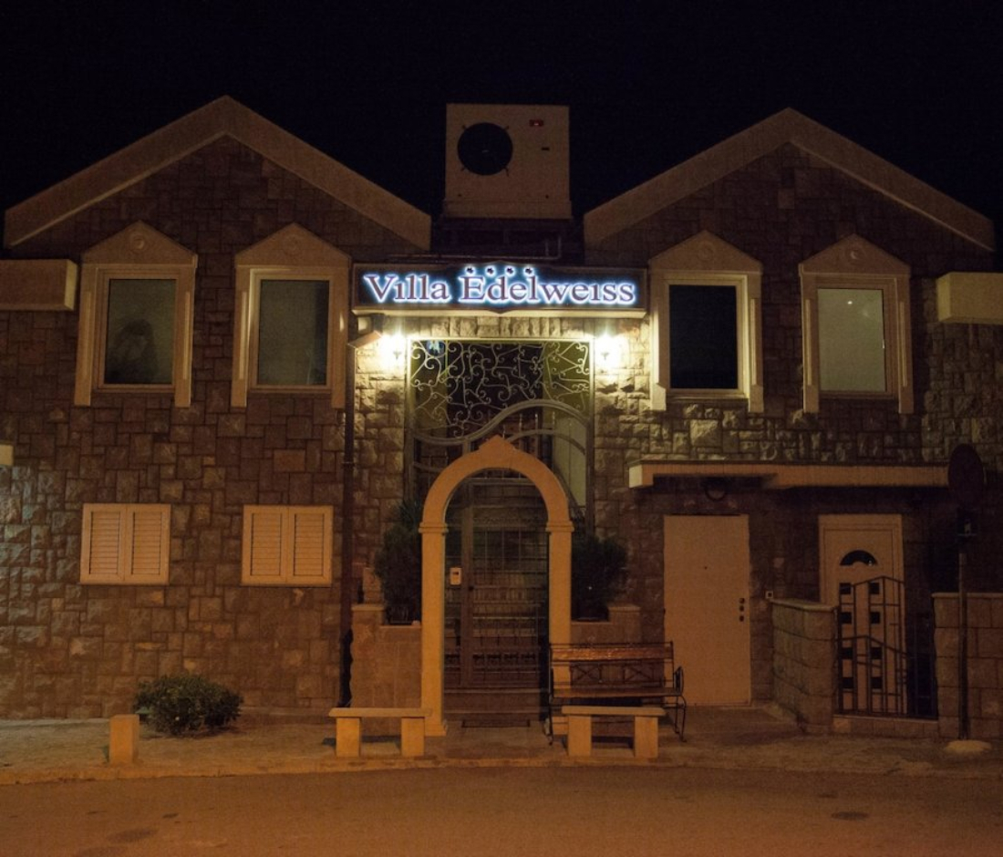 Edelweiss Apartments spoljni izgled.jpg