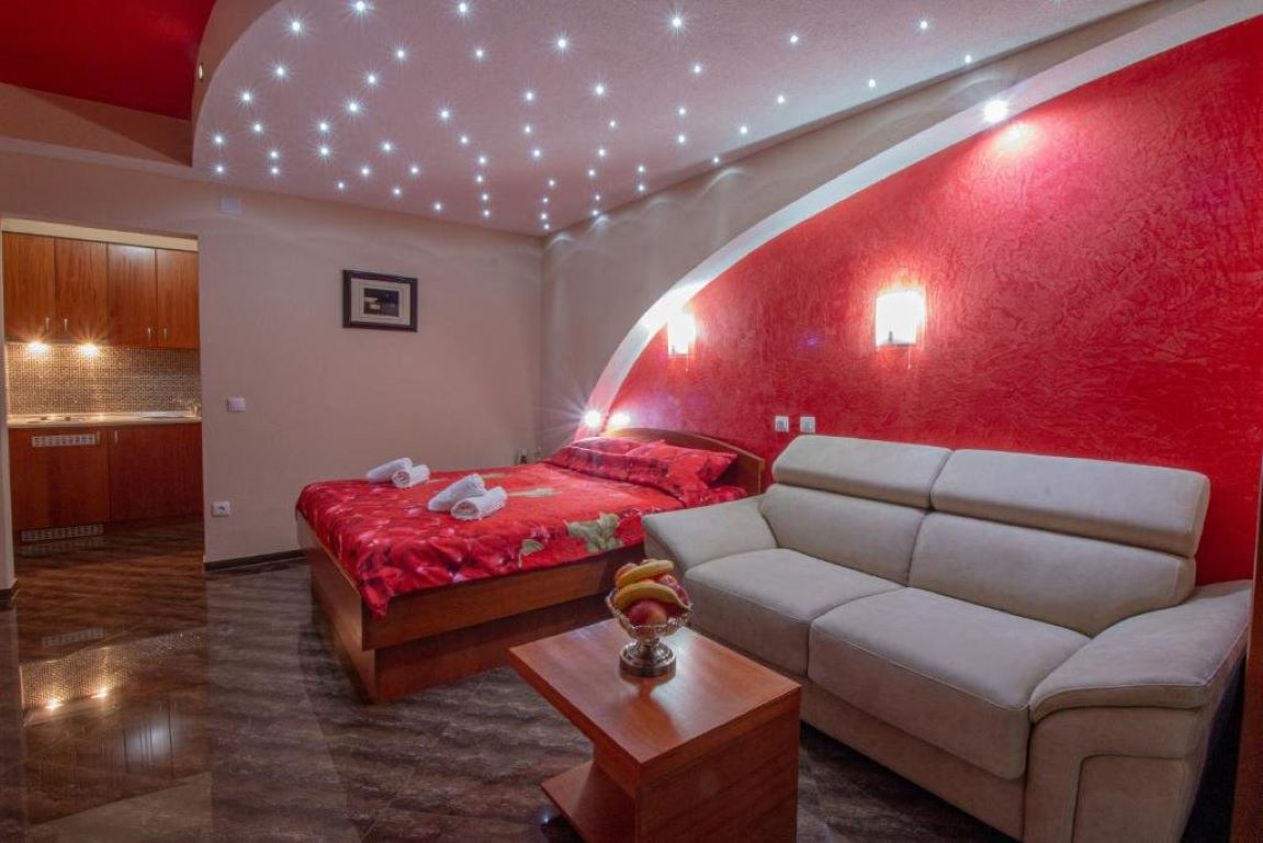 Hotel Villa Dislievski-Deluxe suite.jpg