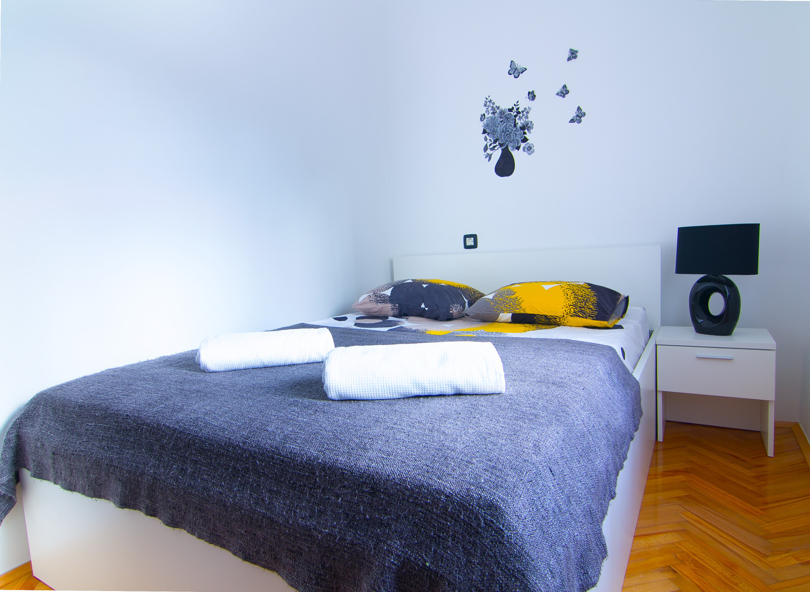 Apartments Nicole-Dvosoban apartman spavaca soba.jpg