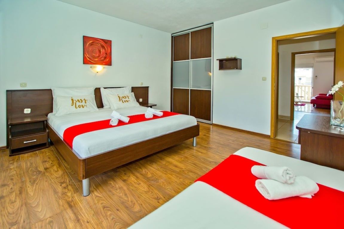 Apartments Bubalo Hvar-Deluxe apartman.jpg