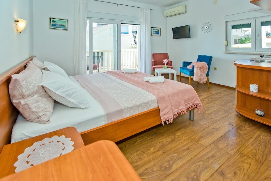 Apartments Bubalo Hvar-Studio sa terasom.jpg