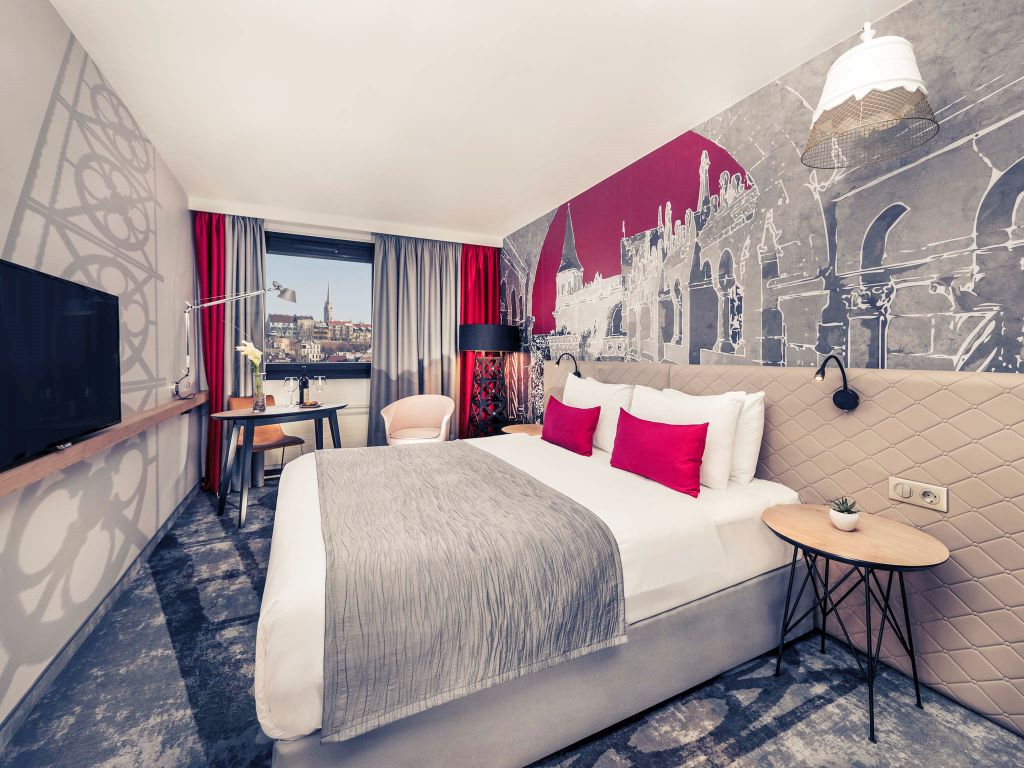 hotel mercure castle hill-privilege room.jpg