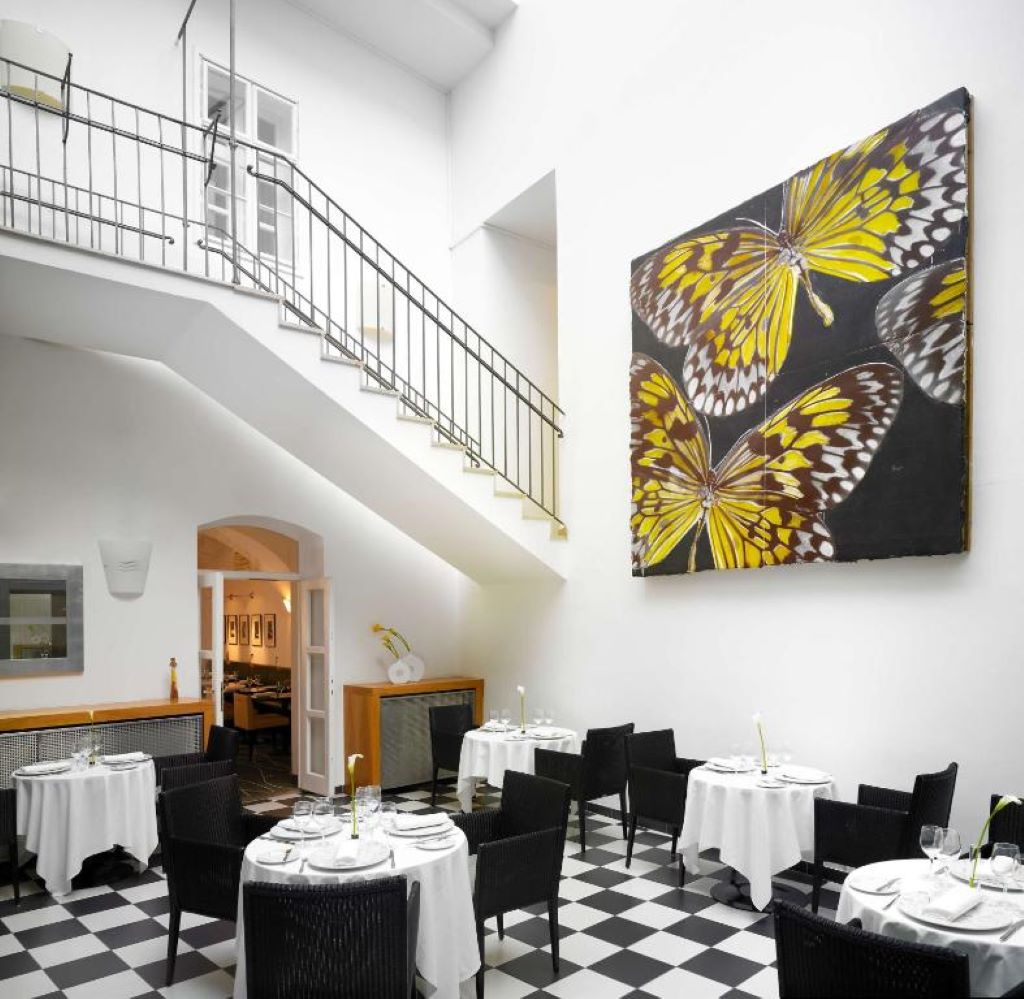 park plaza-restoran.jpg
