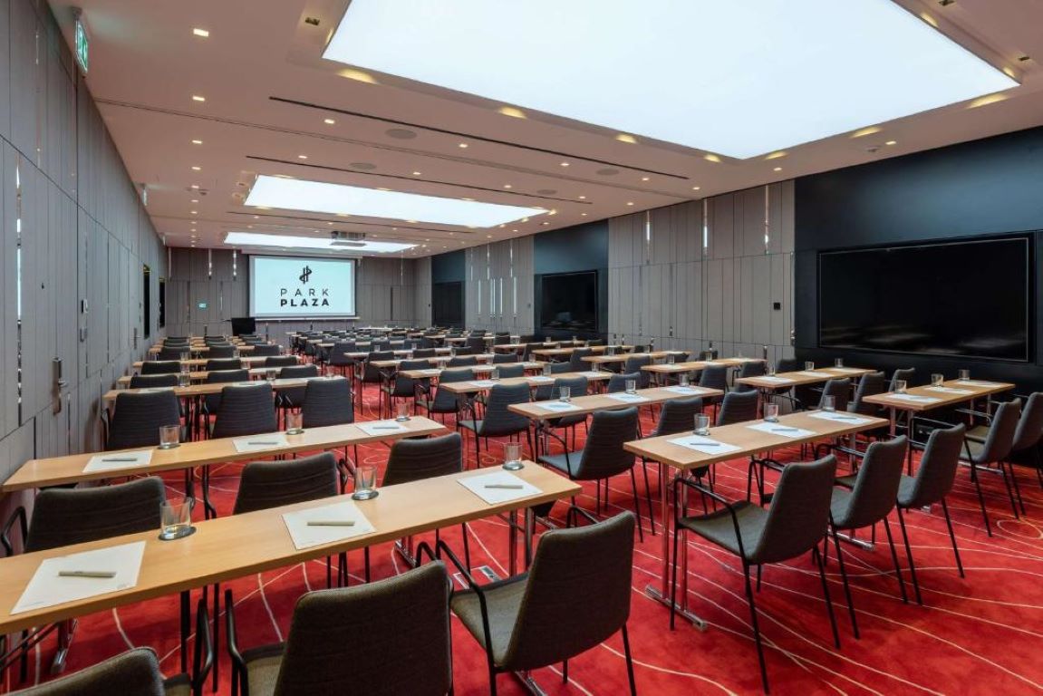 park plaza-sala za konferencije.jpg