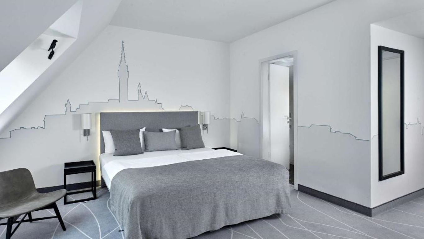 park plaza-superior room.jpg