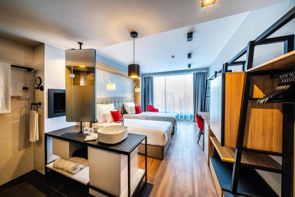 hotel up-superior twin room.jpg
