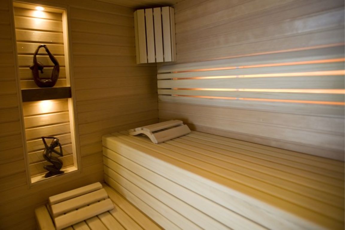Aurora Hotel-Sauna.jpg