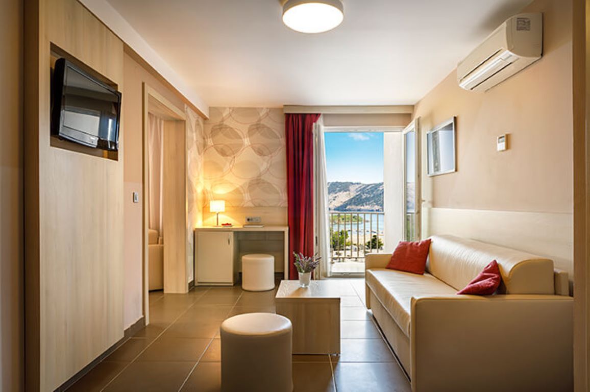 San Marino Sunny Resort by Valamar-Junior Suite za 5 Lopar Hotel.jpg