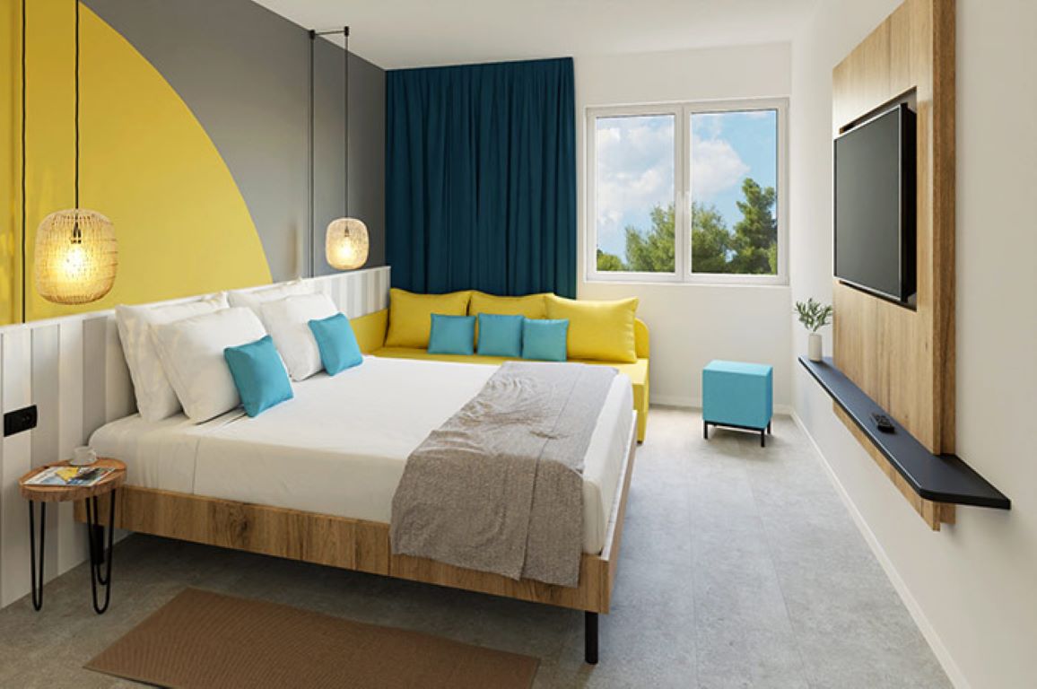Koralj Sunny Hotel-Standardna soba pomocni lezaj.jpg