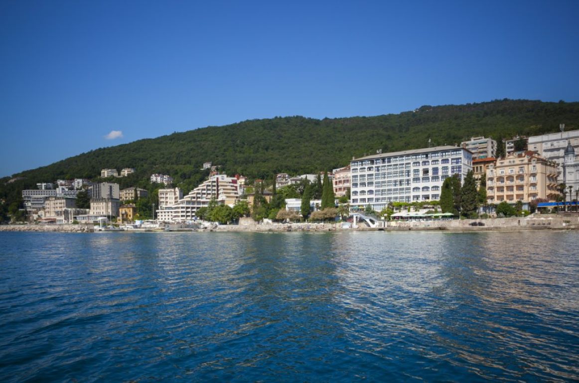 Lungomare Opatija Hotel-Panorama.jpg