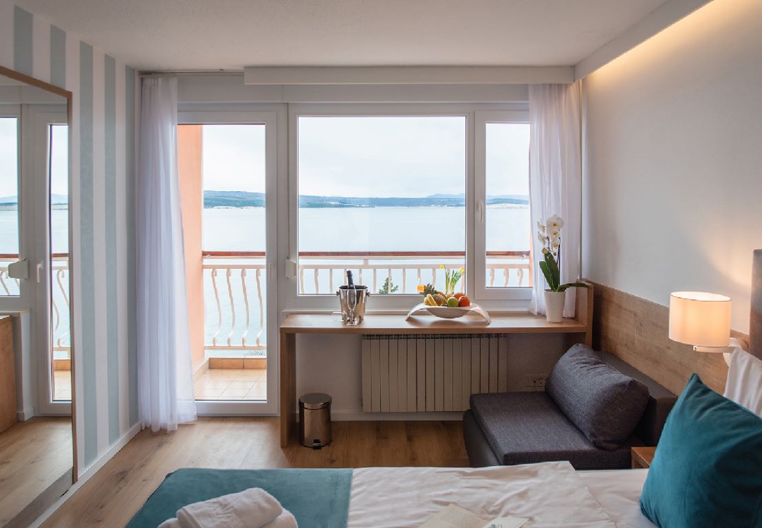 Mediteran Hotel-Superior renovirana soba.jpg